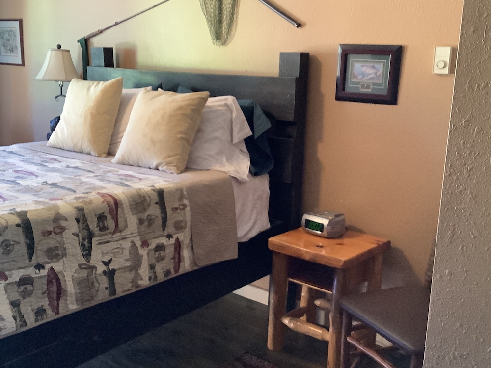 South Jetty Inn - photo 100