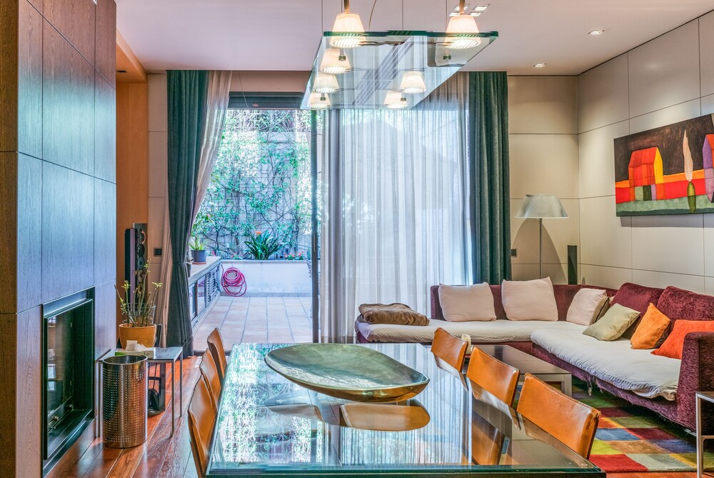 Villa Santa Marta — 4-Star Luxury Hotel in Barcelona, Spain