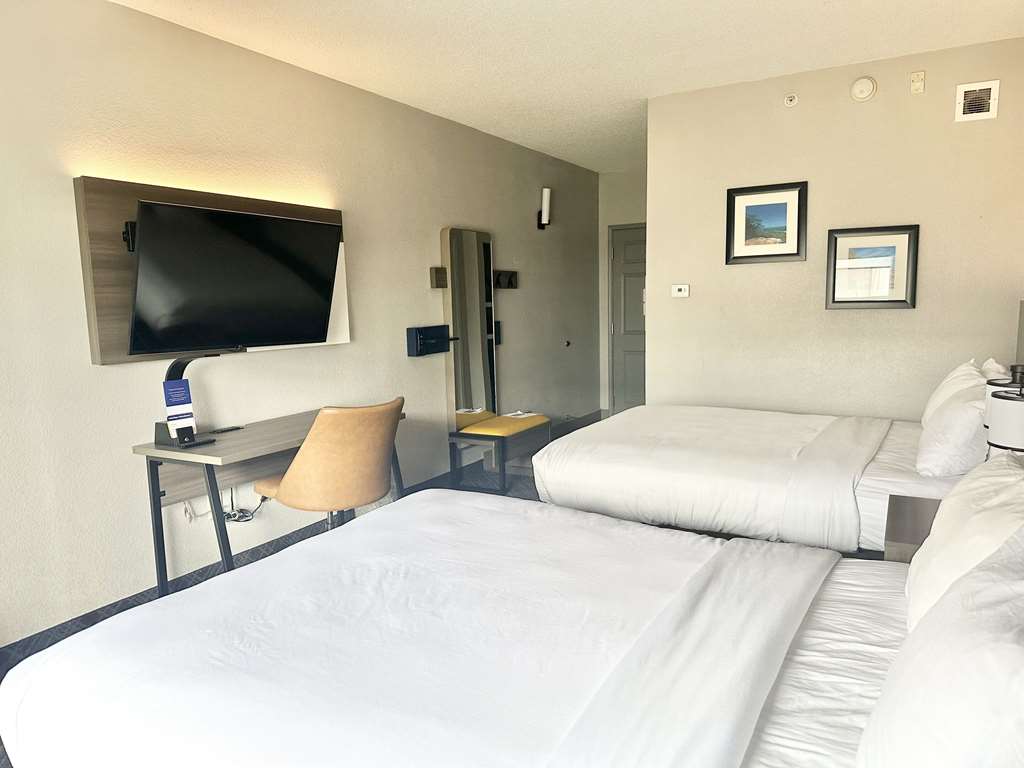 Comfort Inn & Suites Cartersville Emerson Lake Point - photo 9