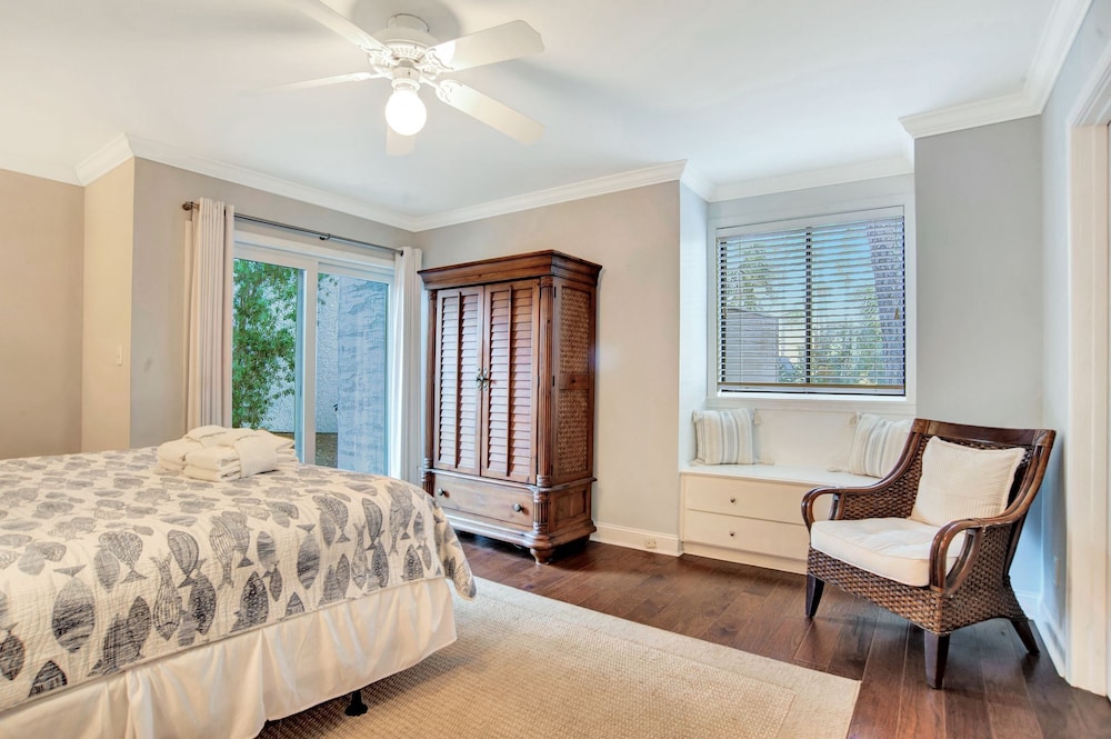 6 Windjammer Court at the Sea Pines Resort - photo 4