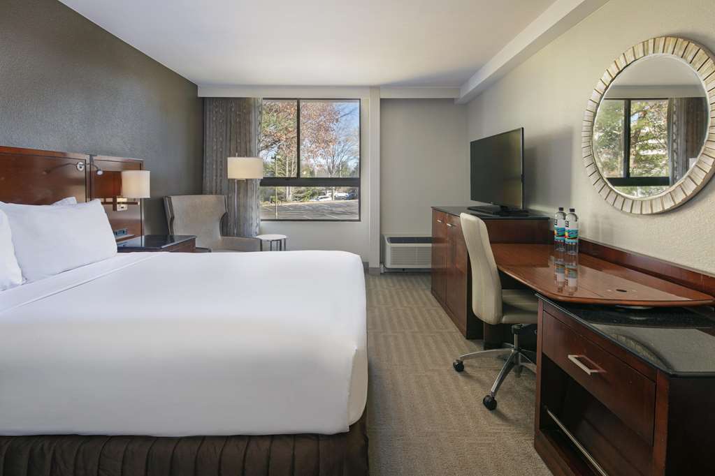 Sonesta Charlotte Lower South End - photo 5