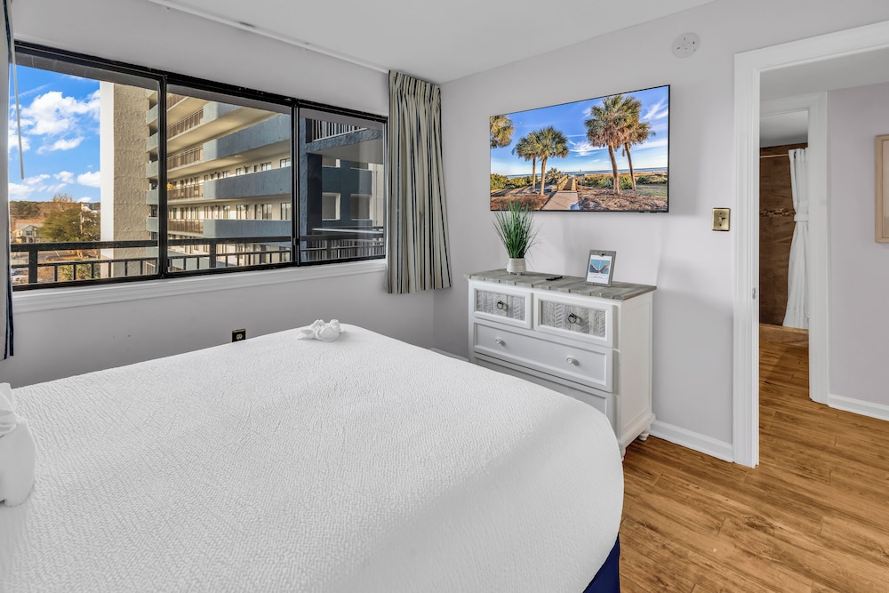 Bluewater Resort 502 - photo 8