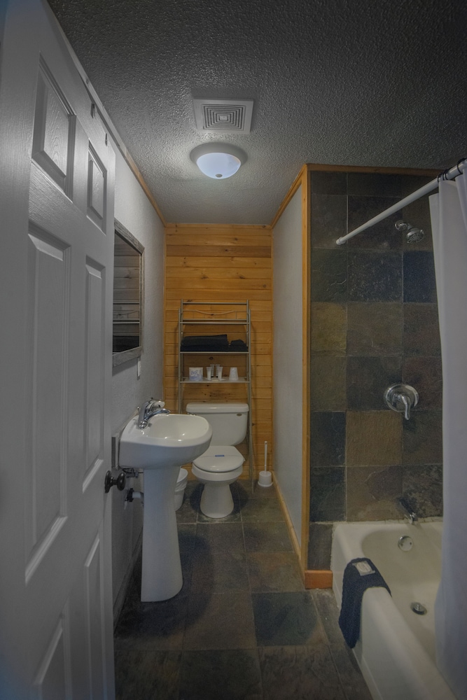 Rustic Inn - photo 21