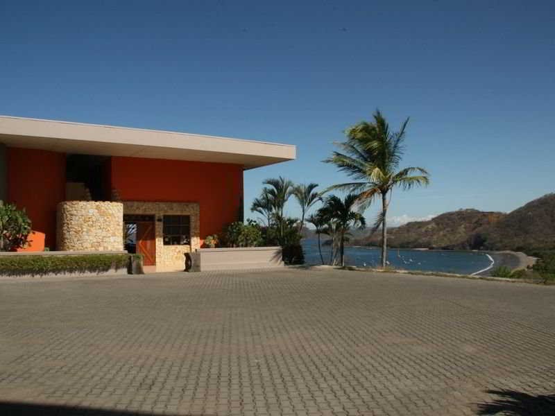 La Finisterra in Jaco, Costa Rica