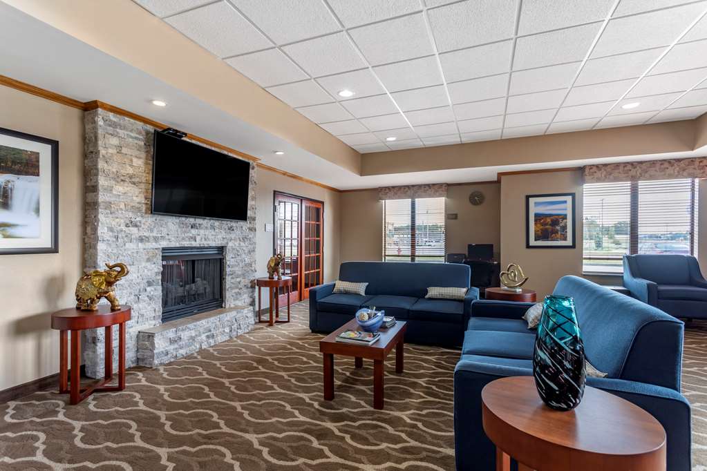 Comfort Inn & Suites Carbondale University Area - featured photo