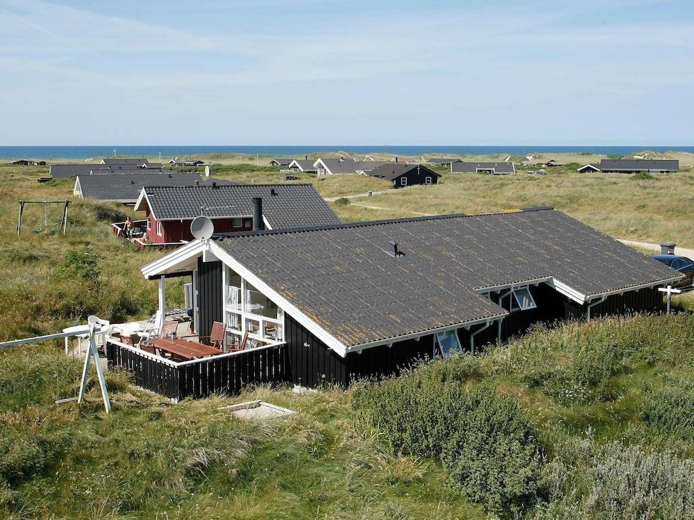 8 Person Holiday Home in Hjorring — 5-Star Luxury Hotel in Hjorring, Denmark