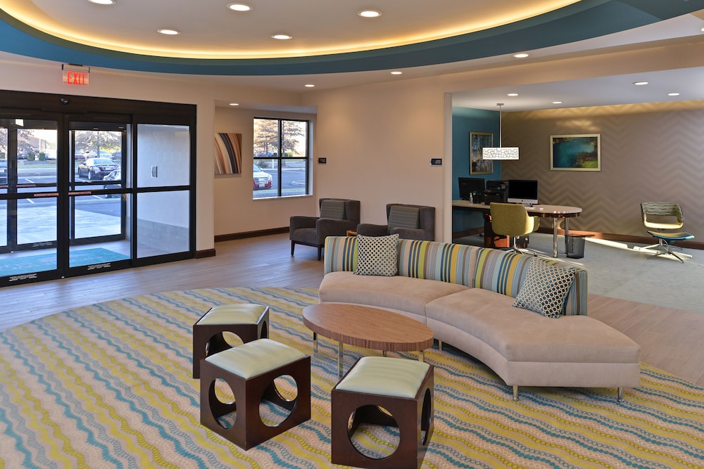 Homewood Suites By Hilton Cincinnati Mason - photo 6