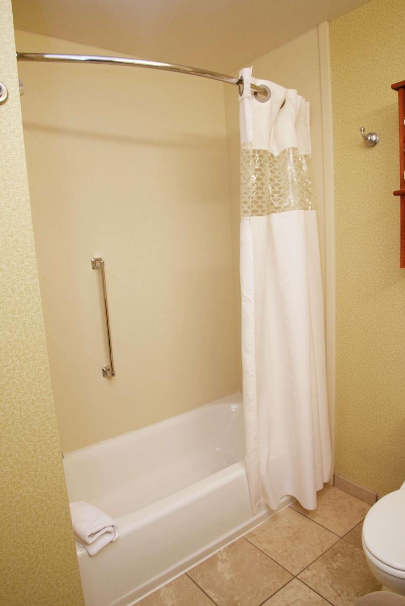 Hampton Inn & Suites Moline Quad City Int'l Aprt - photo 43