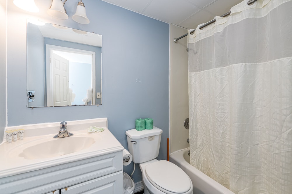Hotel Charlee Villas by the Beach - photo 32