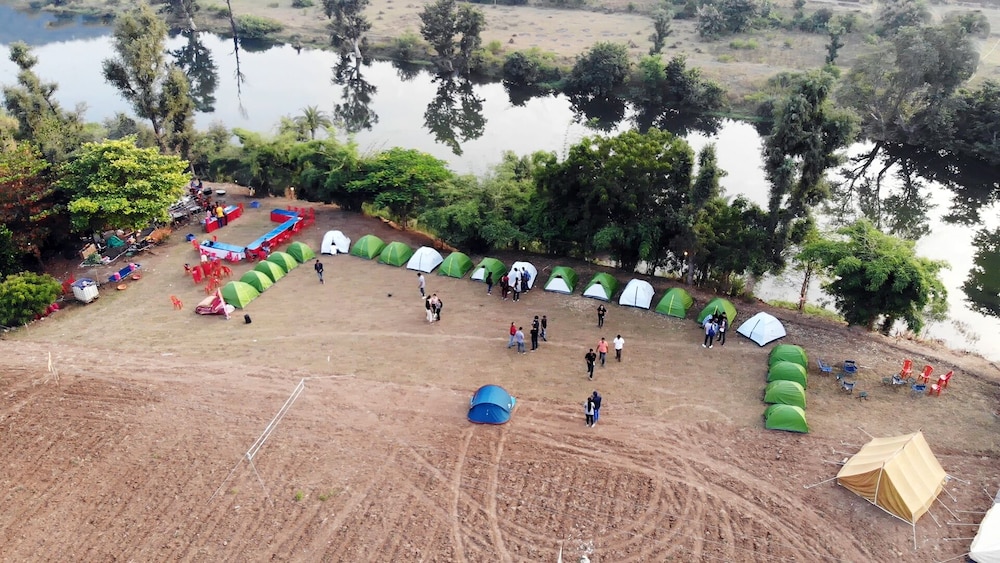 Moustache Kamp Kalakund — hotel in Indore