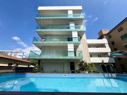 Apartment Fiore 8 by Interhome — 4-Star Luxury Hotel in Lignano Sabbiadoro, Italy