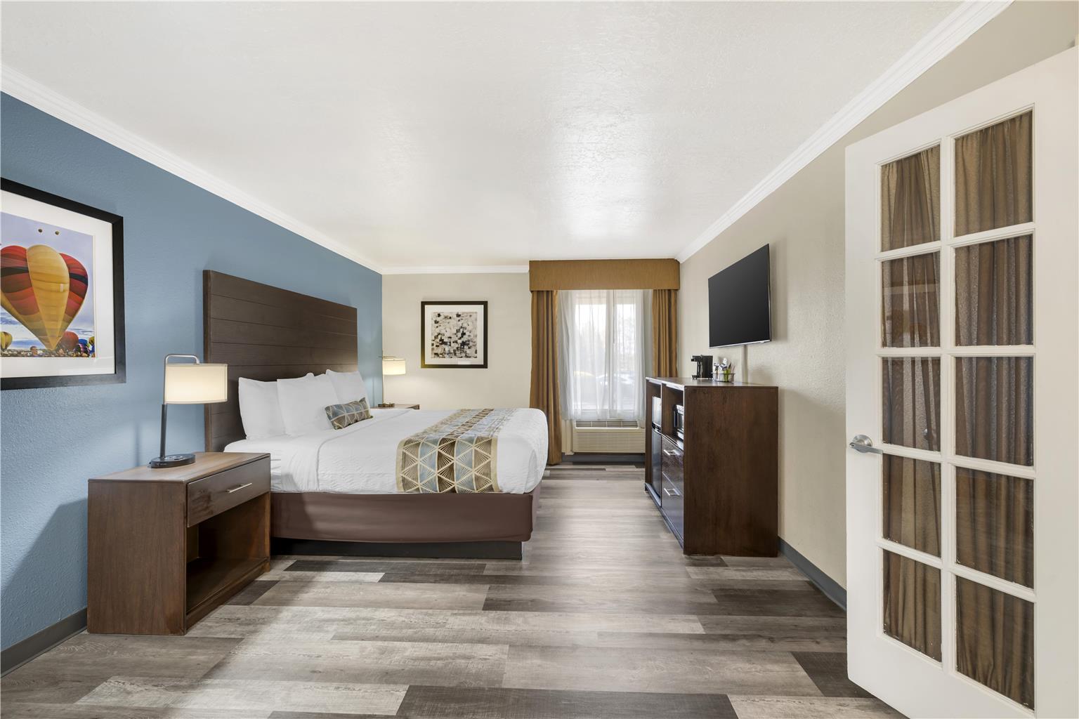 Best Western Airport Albuquerque InnSuites Hotel & Suites - photo 17