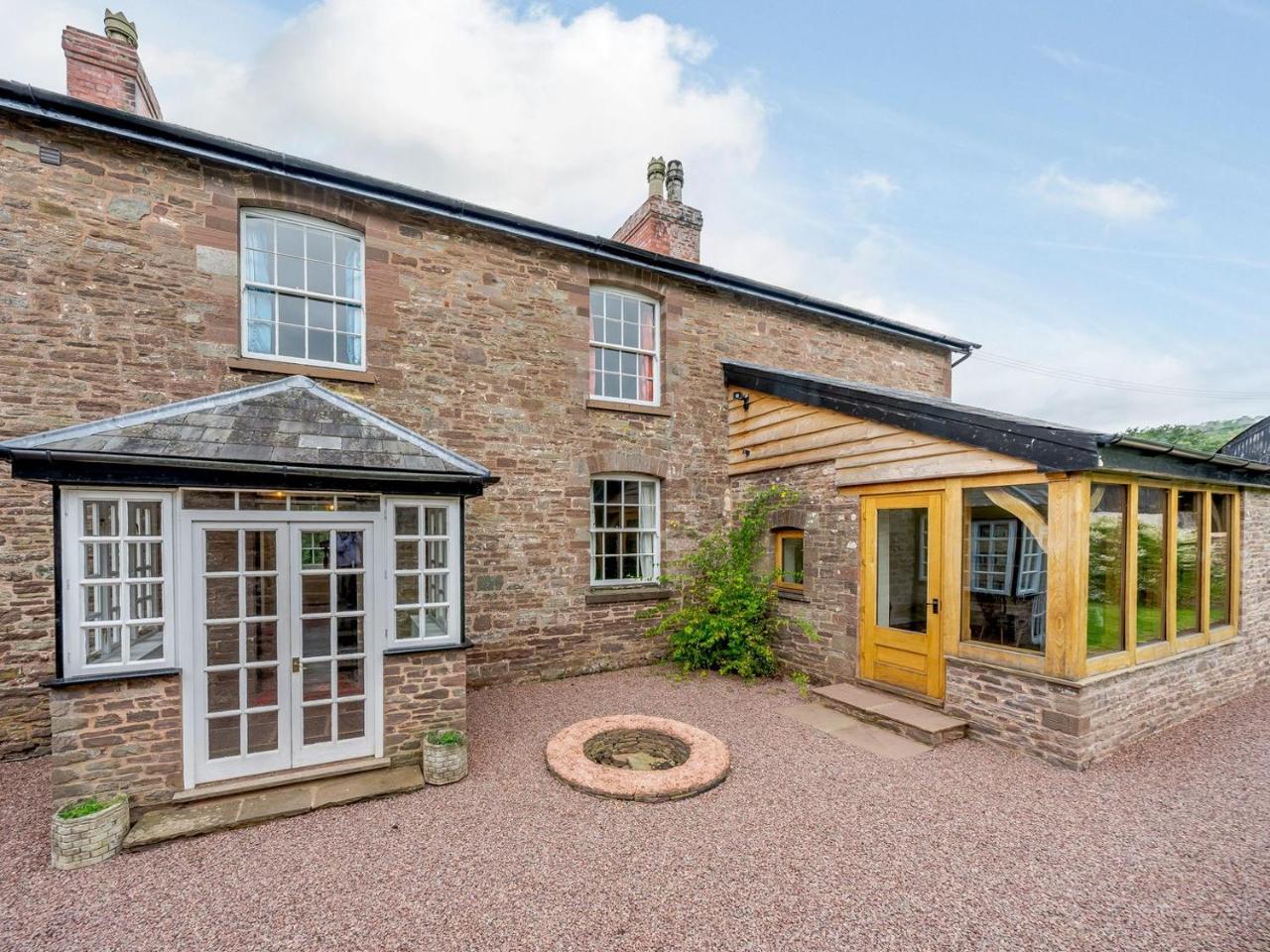 Malt House — 4-Star Luxury Hotel in Abergavenny, United Kingdom