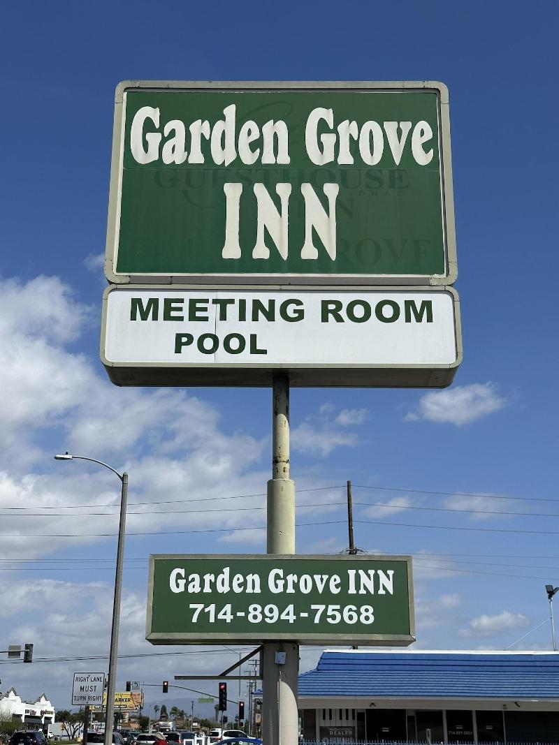 Garden Grove Inn - photo 4
