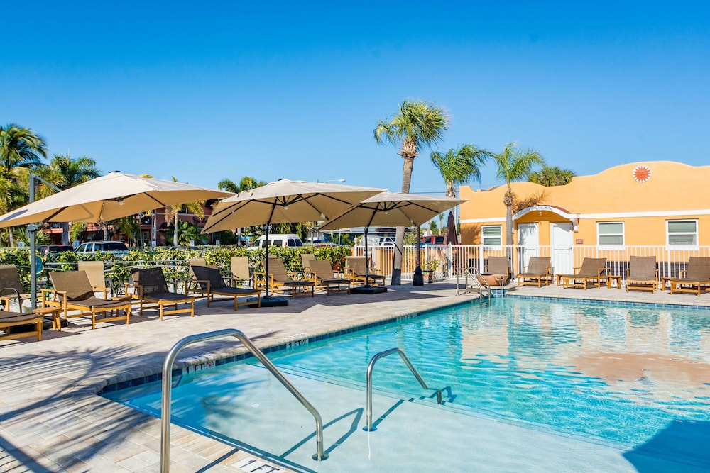 Upham Beach Inn - photo 39