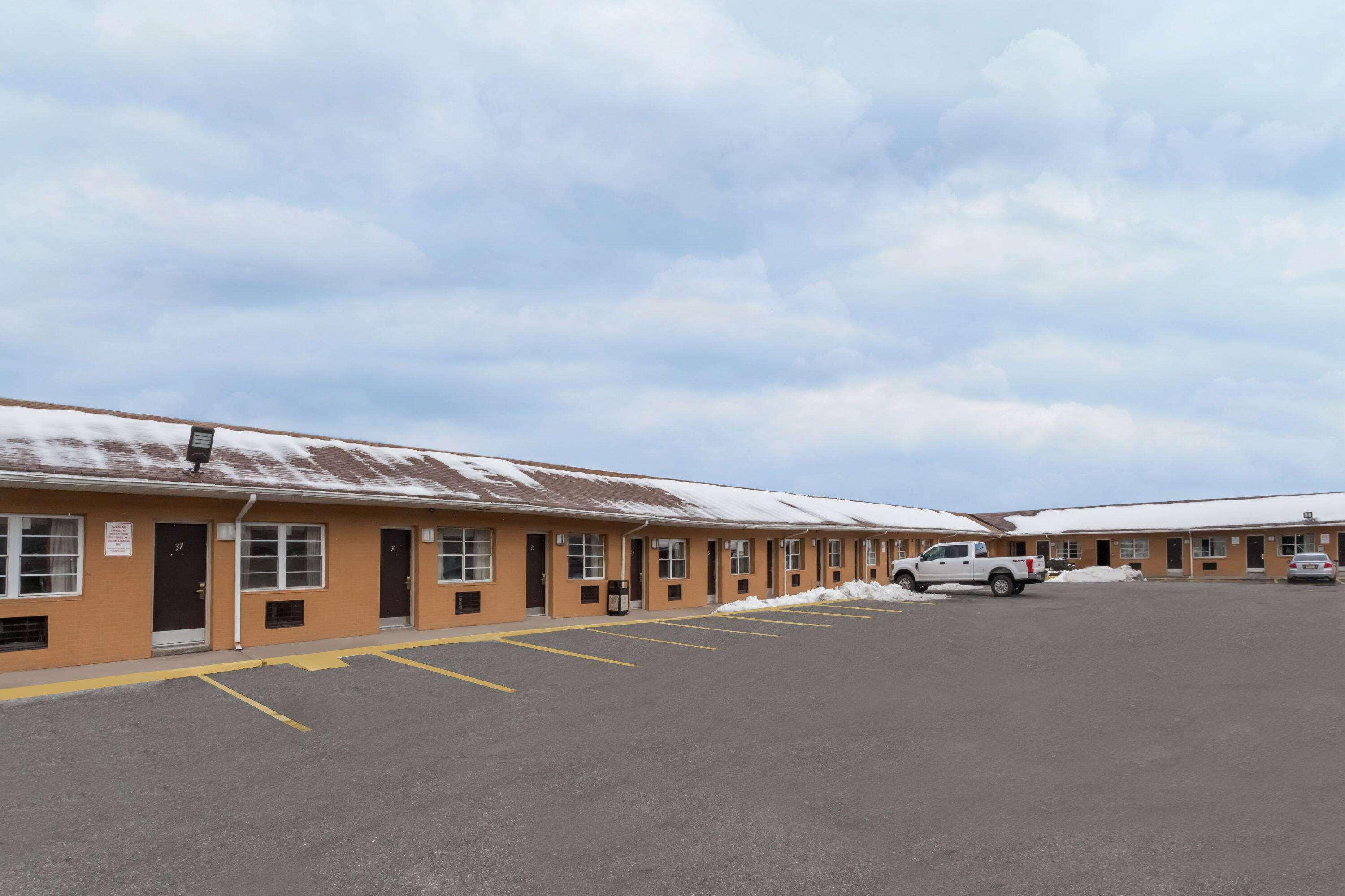 Travelodge by Wyndham Jersey City - photo 28