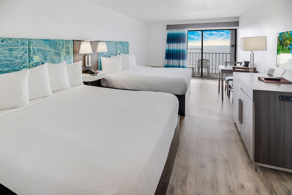 Tropical Seas Hotel - photo 26
