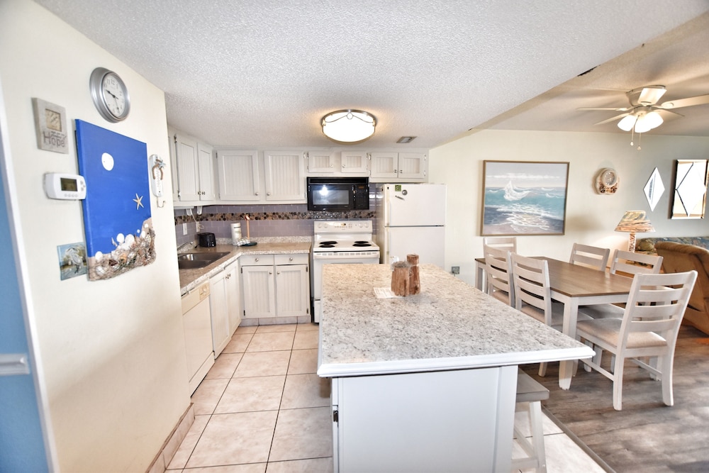 0112 Waters Edge Resort condo - photo 12