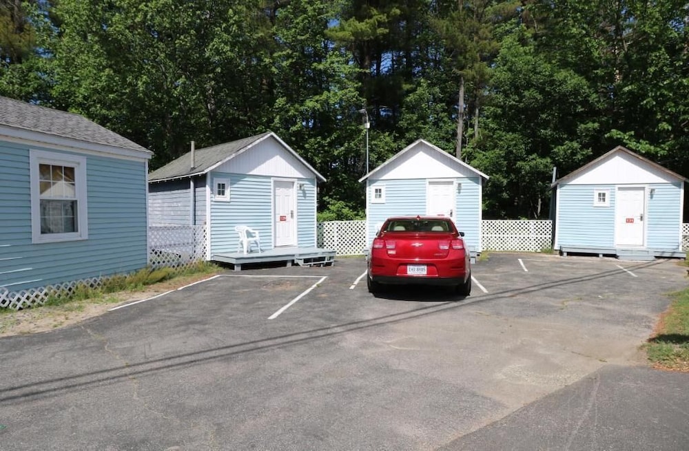 Brookside Motel And Cottages - photo 58