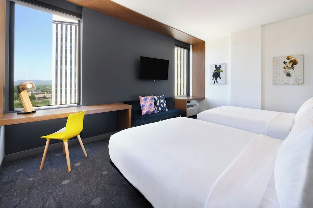 Aloft Greenville Downtown - photo 12