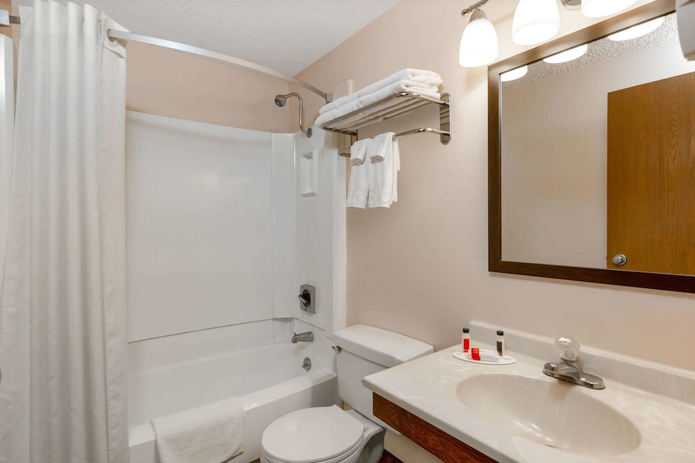 Super 8 by Wyndham North Platte - photo 43