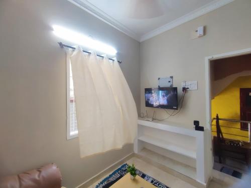 The Upper Deck - carbon neutral hotel in Chennai