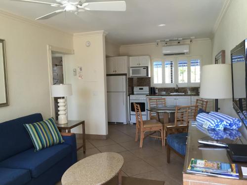 High Noon Beach Resort - photo 25