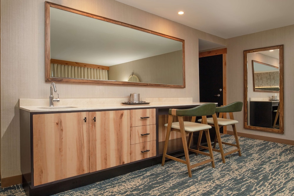 Edgewater Missoula Tapestry Collection by Hilton - photo 28