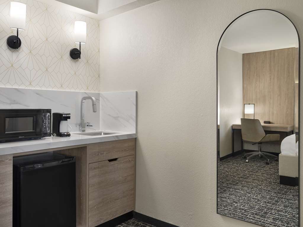 Hyatt Place Kansas City Overland Park Metcalf - photo 11