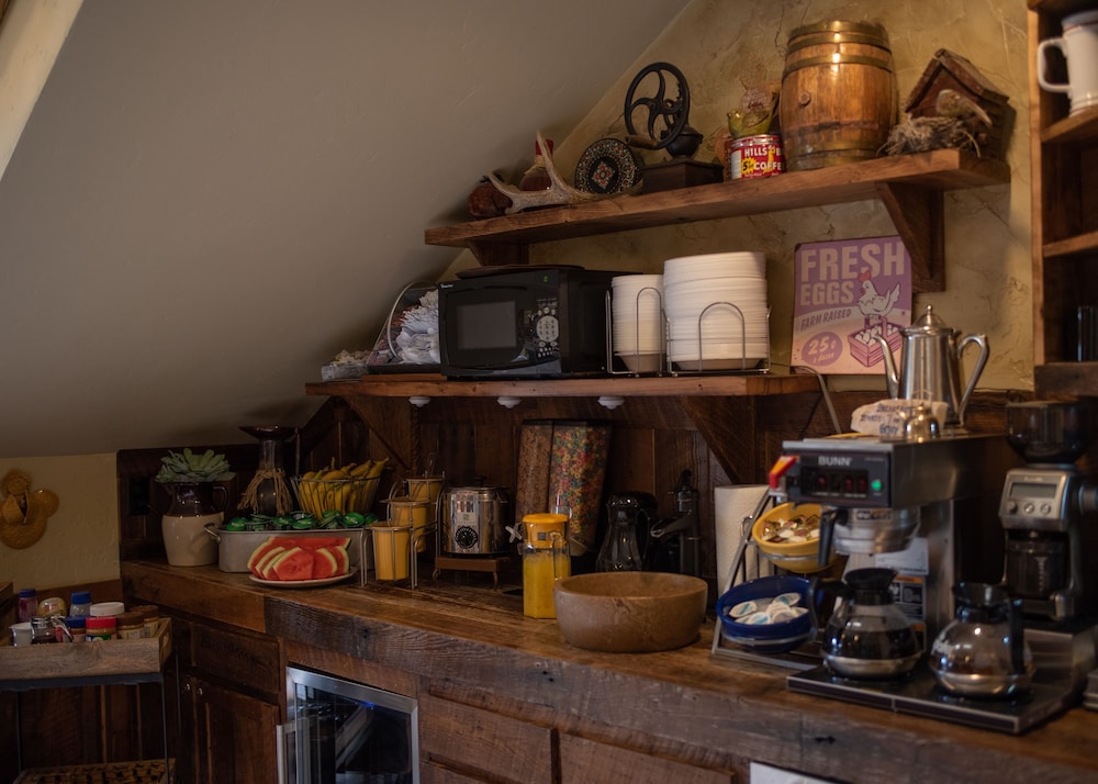 Browns Canyon Inn - photo 46