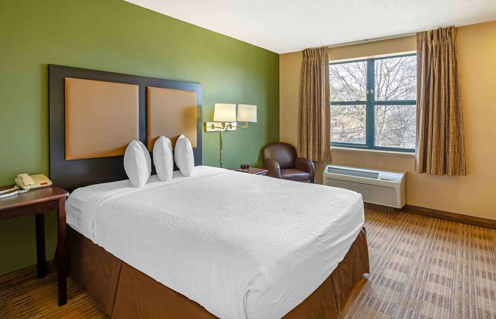Extended Stay America Suites Hampton Coliseum - photo 10