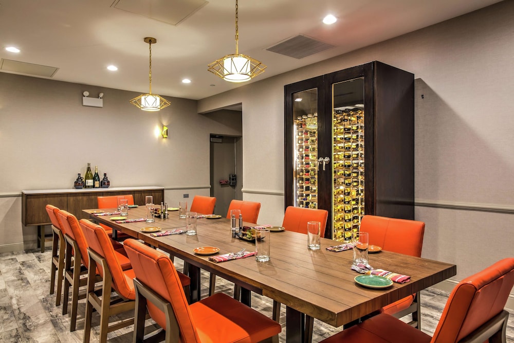 Hilton Chicago Oak Lawn - photo 23