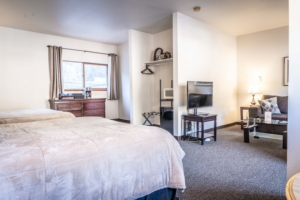 Uplift Inn - featured photo