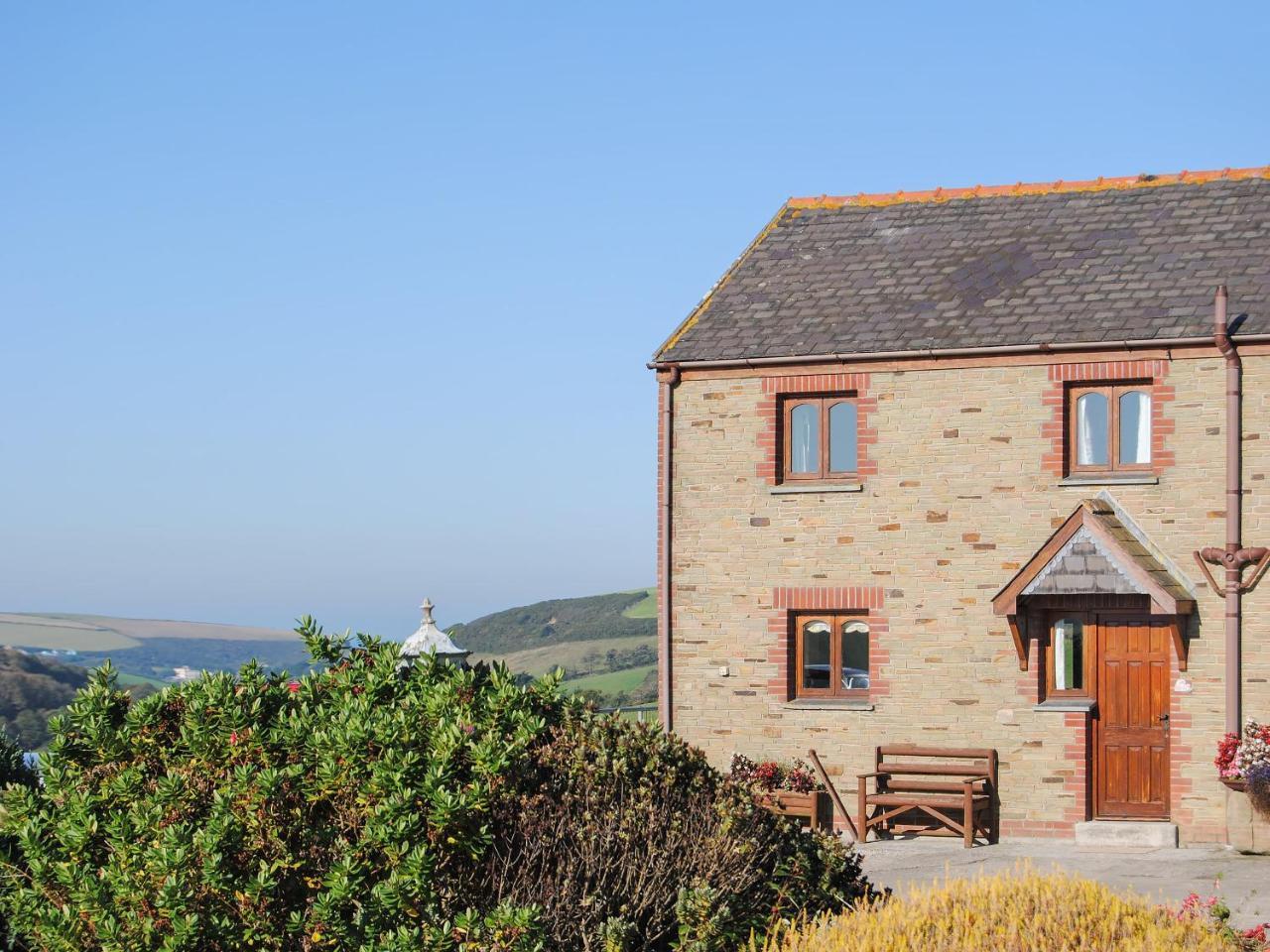 Porth View - carbon neutral hotel in Newquay