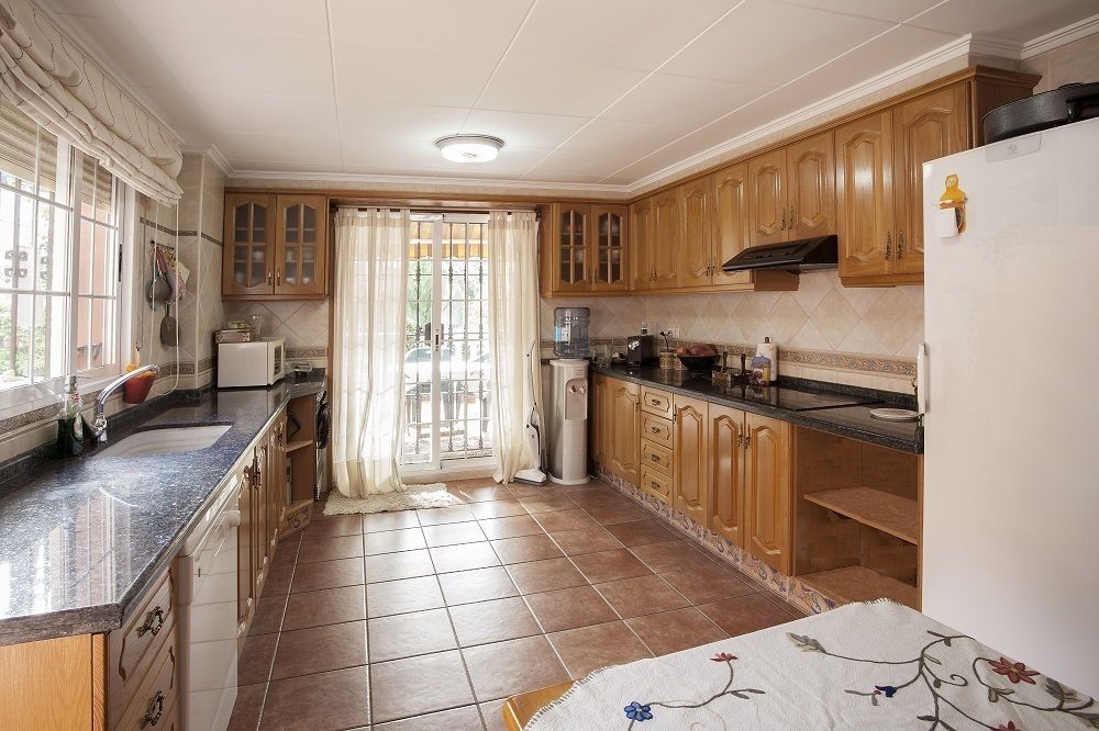 Gesmiler in Cullera, Spain