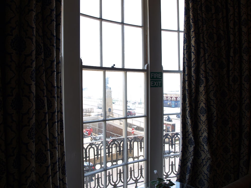 The Beach Hotel — Brighton — photo 3