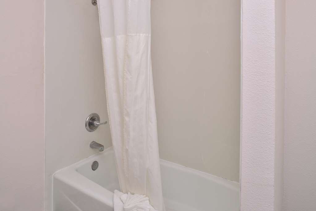 Americas Best Value Inn Los Banos - photo 23