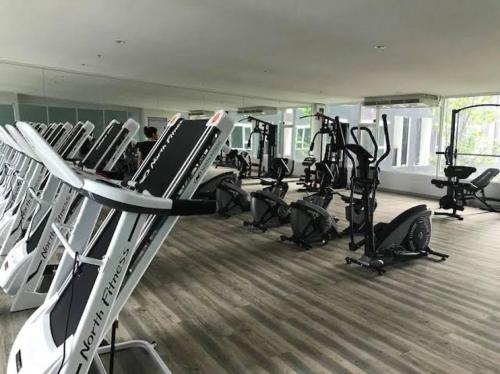 Regent 1 BR at MRT Bangson by Orn