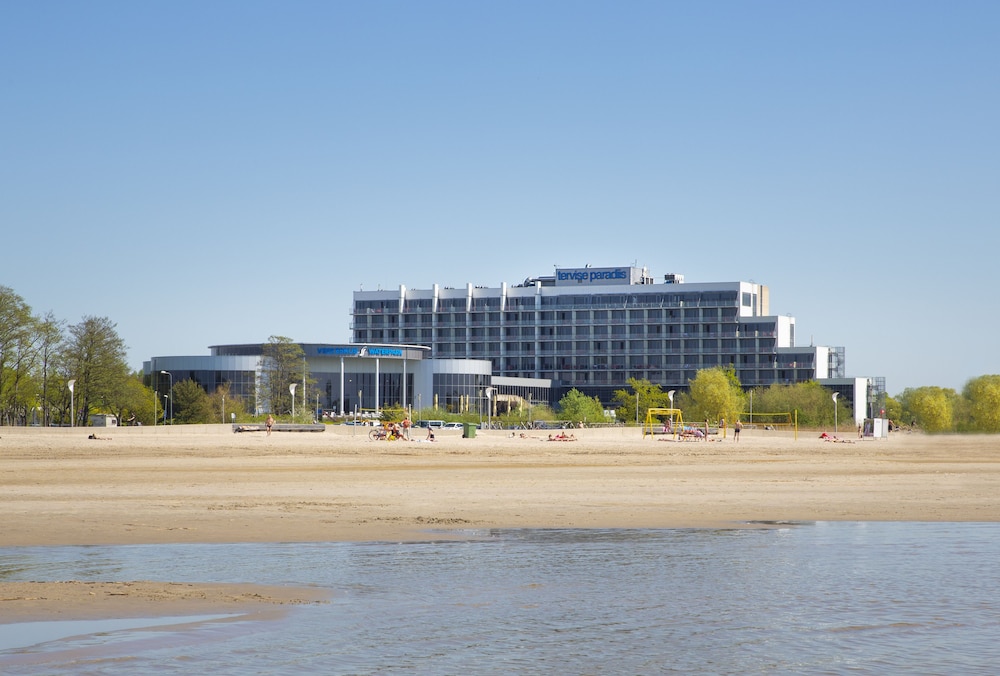 Tervise Paradiis Spa Hotel & Water Park — 4-Star Luxury Hotel in Paernu, Estonia
