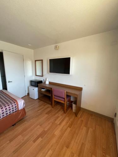Budget Inn Yakima - photo 32