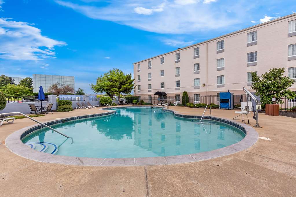 Comfort Inn St. Louis Westport Event Center - photo 33