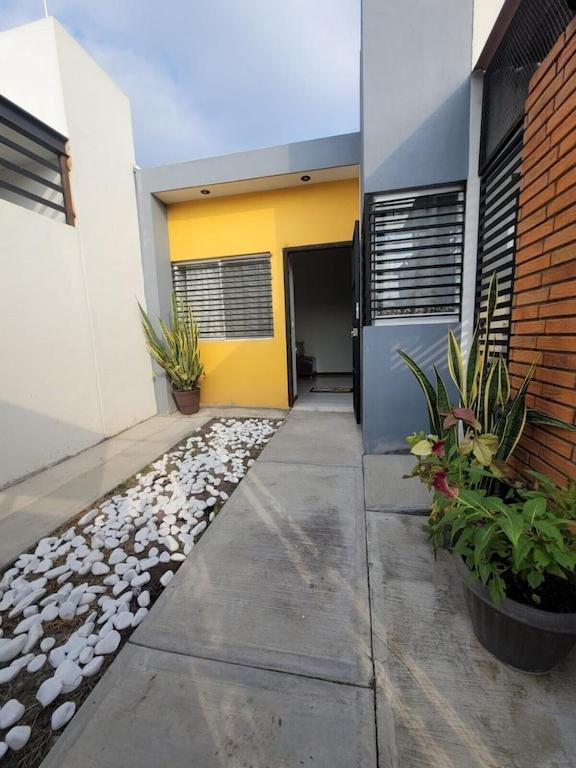 Casa Totalmente Nueva 17780246 — Colima