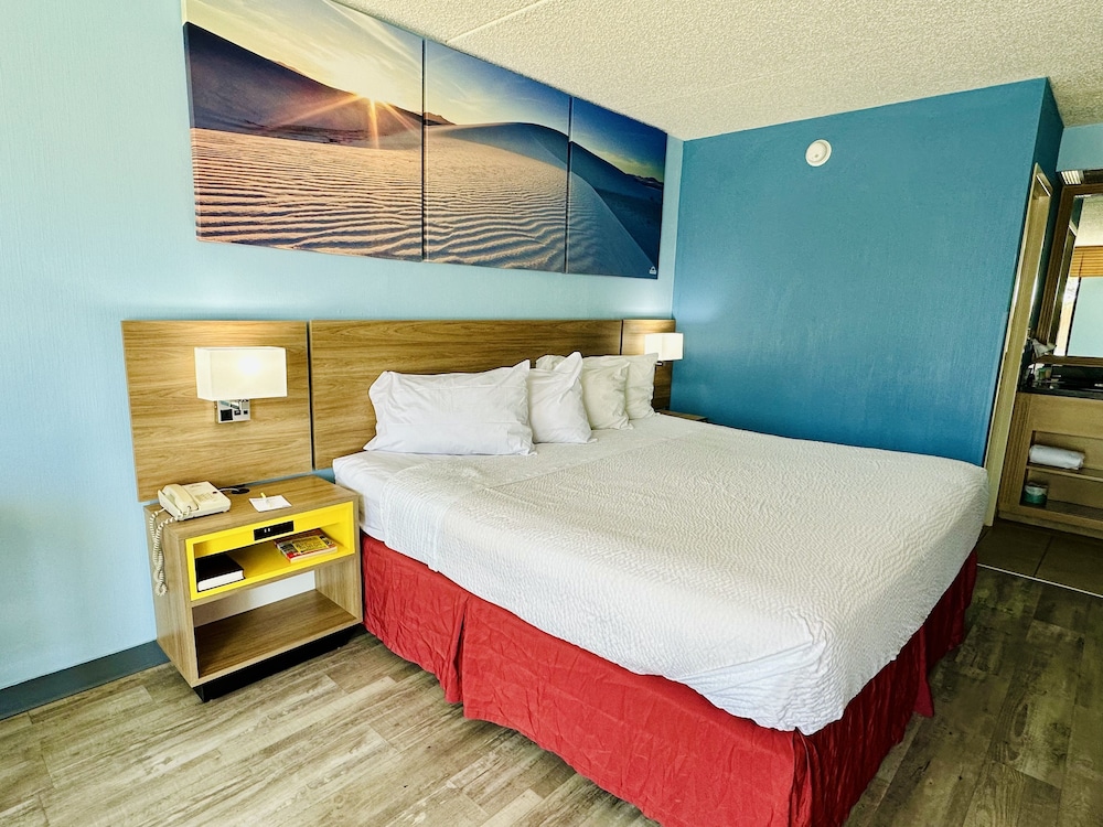Days Inn by Wyndham Las Cruces - photo 12