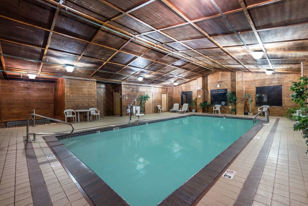 Comfort Inn & Suites Summerset Black Hills Area - photo 20