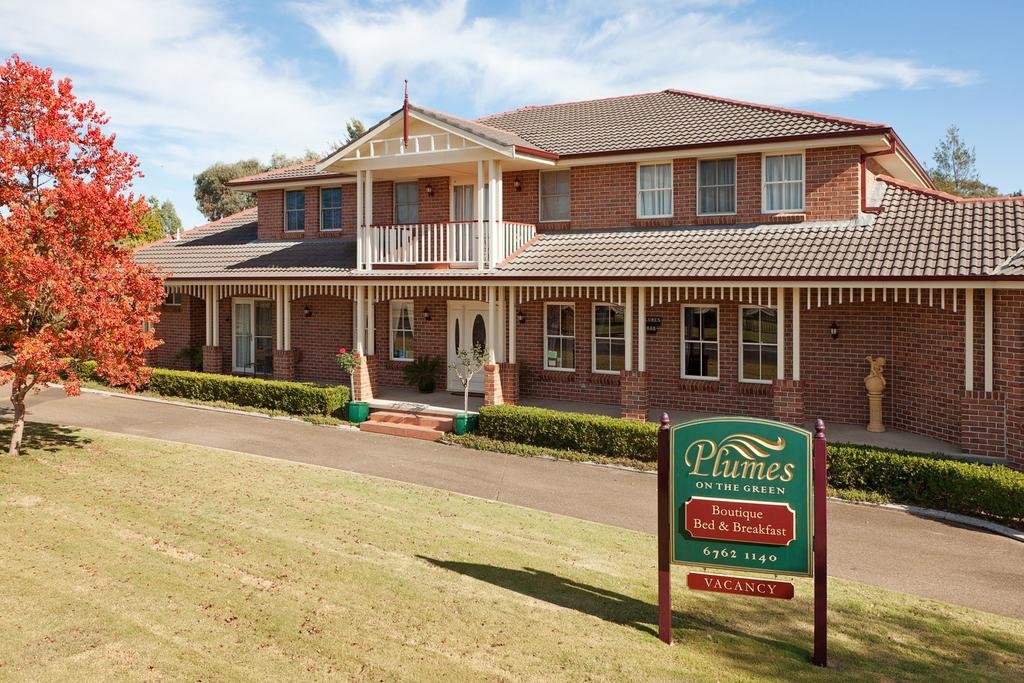 Plumes on the Green — 5-Star Luxury Hotel in Hillvue, Australia
