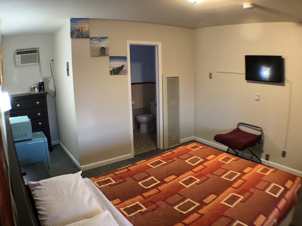 Tower 64 Motel & RV - photo 37