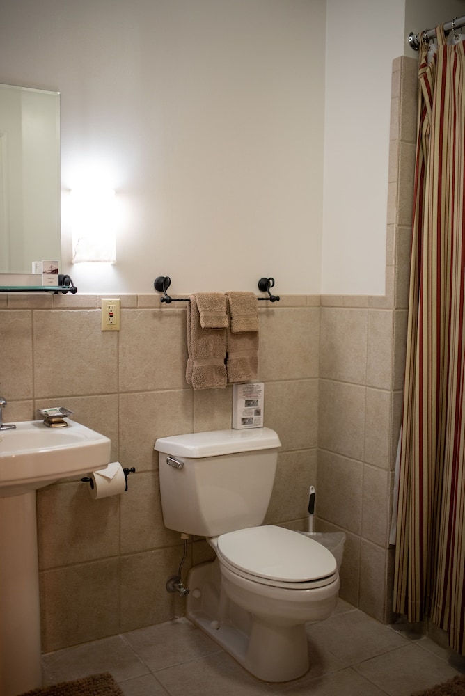 Fountainview Inn - photo 80