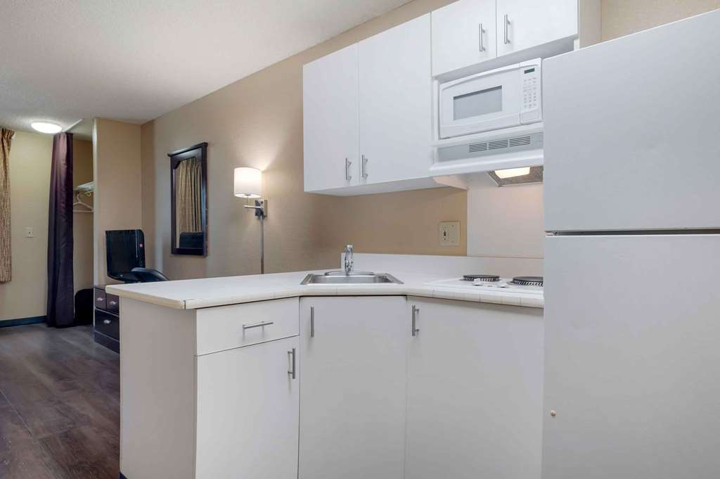 Extended Stay America Suites Orange County Lake Forest - photo 9