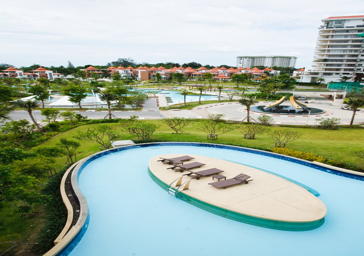 Lux Vacation in Cha-Am, Thailand