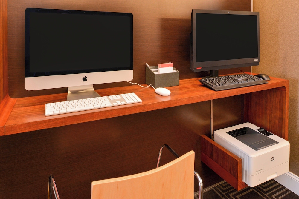 TownePlace Suites Huntsville West Redstone Gateway - photo 19